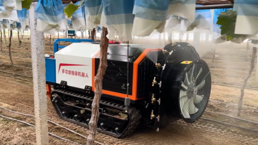 江苏叁拾叁果园植保机器人